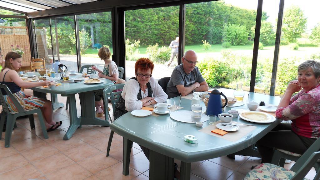 Bed and Breakfast Maison De La Croix Galliot Cherrueix Exterior foto